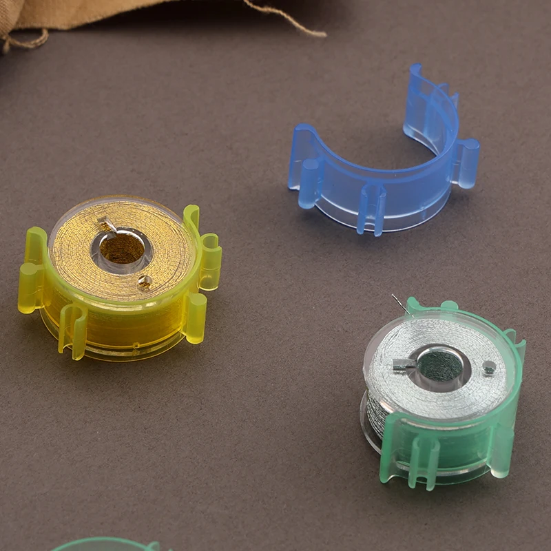 Специальные зажимы для швейных шпулек Пластиковые шпульки Зажимы для держателя катушки для ниток Бытовая швейная машина для инструментов Катушка для ниток